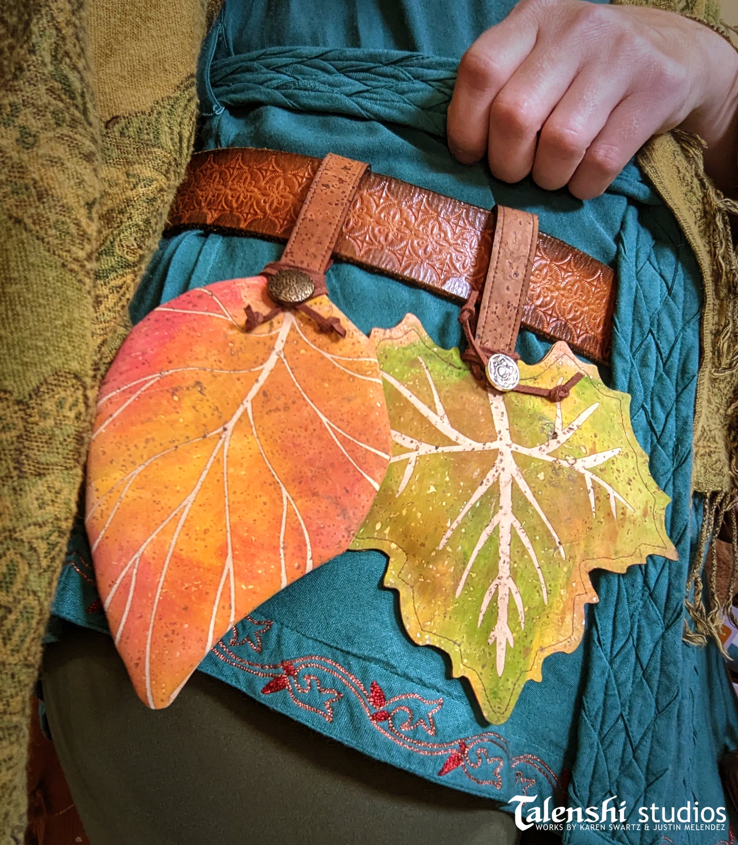 Cork Leather Zipper Pouch - Red Spade Leaf