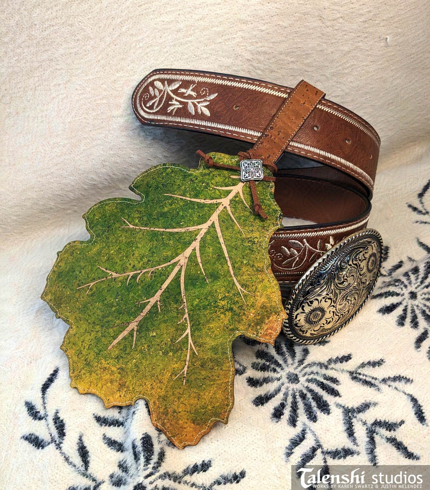 Spring Green Oak Leafd Wallet or Coin Purse (2 sizes)
